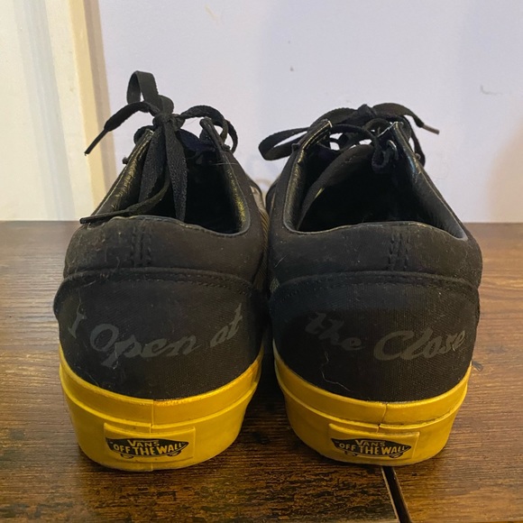 Vans Harry Potter Snitch sneakers M7.5 W9 - Picture 3 of 5